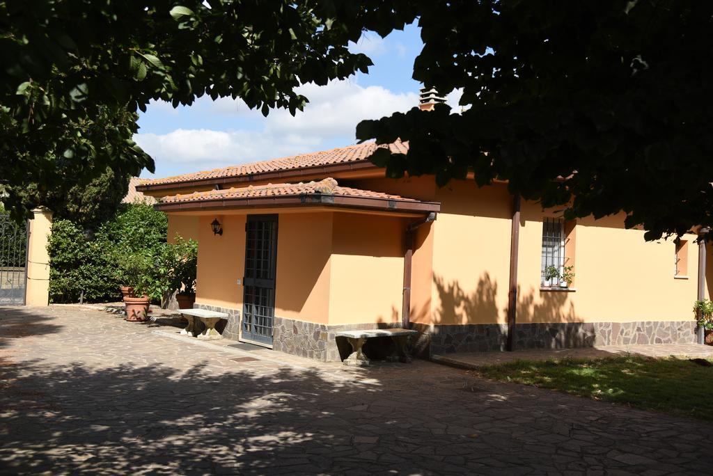Casa Vacanze Vigna Di Valle Bracciano  Rum bild
